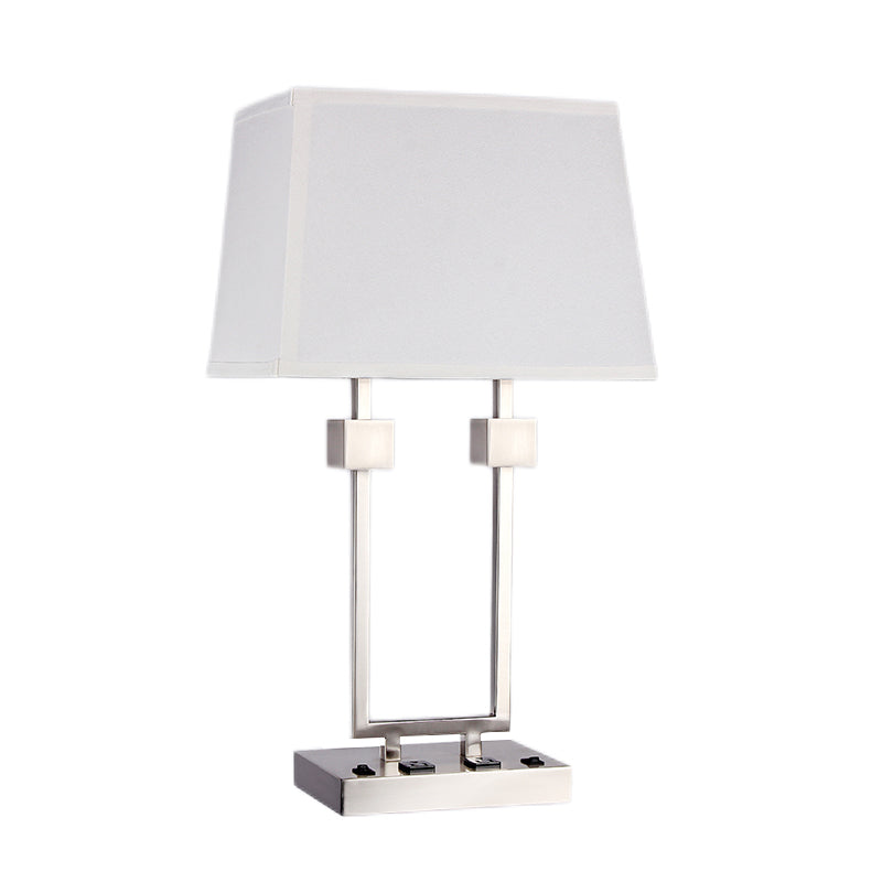 Wholesale White Hotel Brushed Nickel American Hotel Type C Table Lamp Bedside Lamp Reading Lamp with Linen Shade